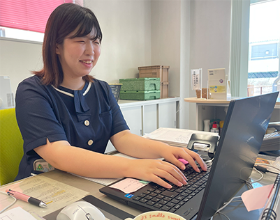 江南ラミネートで働く人々