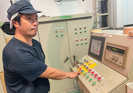 江南ラミネートで働く人々