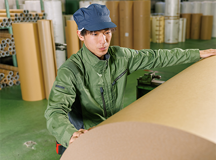 江南ラミネートで働く人々